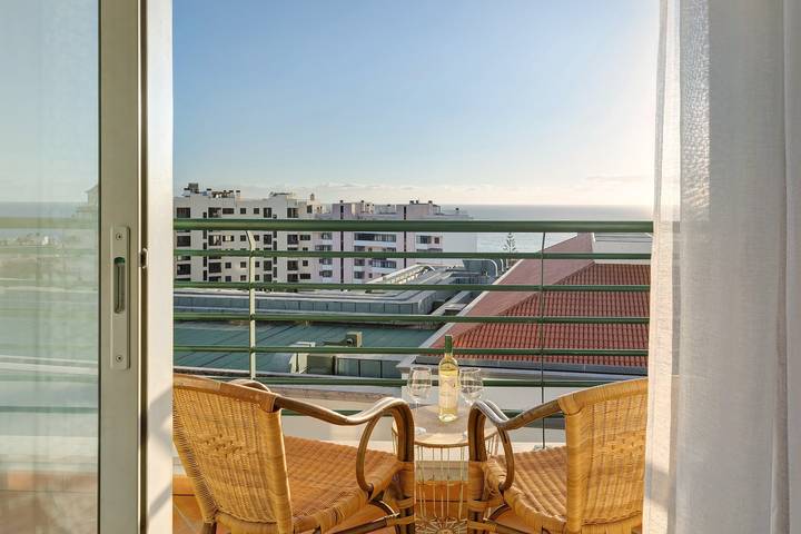 Ganze Wohnung, Ferienwohnung Oliveira Atlantikblick mit Meerblick, WLAN und Balkon in São Martinho, Madeira