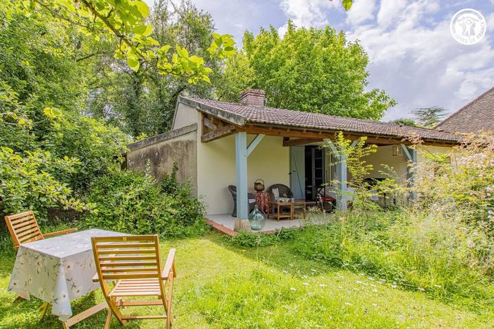 Gîte pour 2 personnes, avec Terrasse et Jardin
