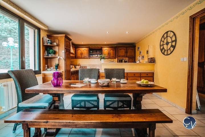 Location de vacances pour 10 personnes, avec jardin ainsi que jacuzzi et piscine à Vénéjan - 4