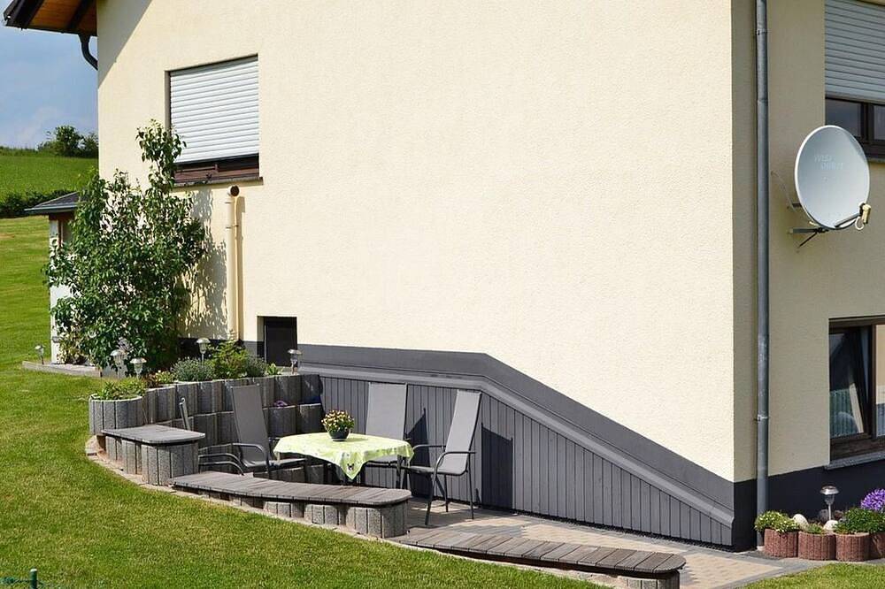 Ganze Wohnung, Haus Trapp - Wohnung oben in Hilders, Rhön-Hessen