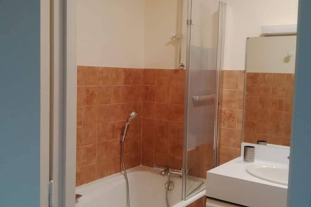 Appartement entier, Nouveau, T3 de charme classé centre Lons le Saunier dans le Jura in Lons-le-Saunier, Jura