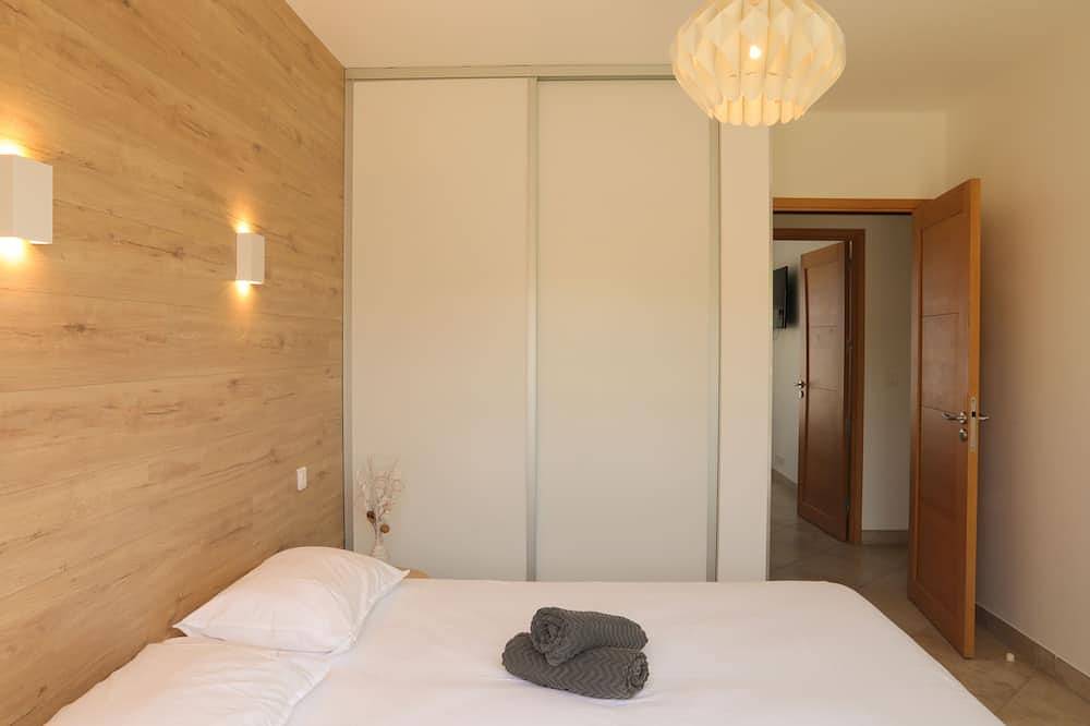 Promo  du 26 juin  au 03 Juillet  Villa Marine en bord de mer... in Sant Ambroggio, Lumio