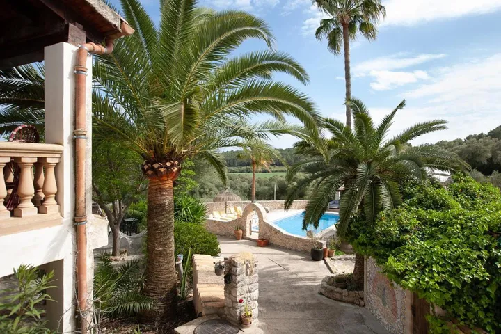 Chalet para 12 personas, con jardín además de piscina y balcón - 1