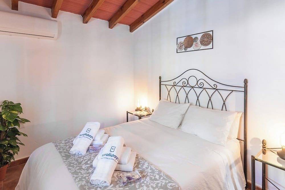 Casa Lorpica El Borge by Ruralidays in El Borge, Málaga Provincie