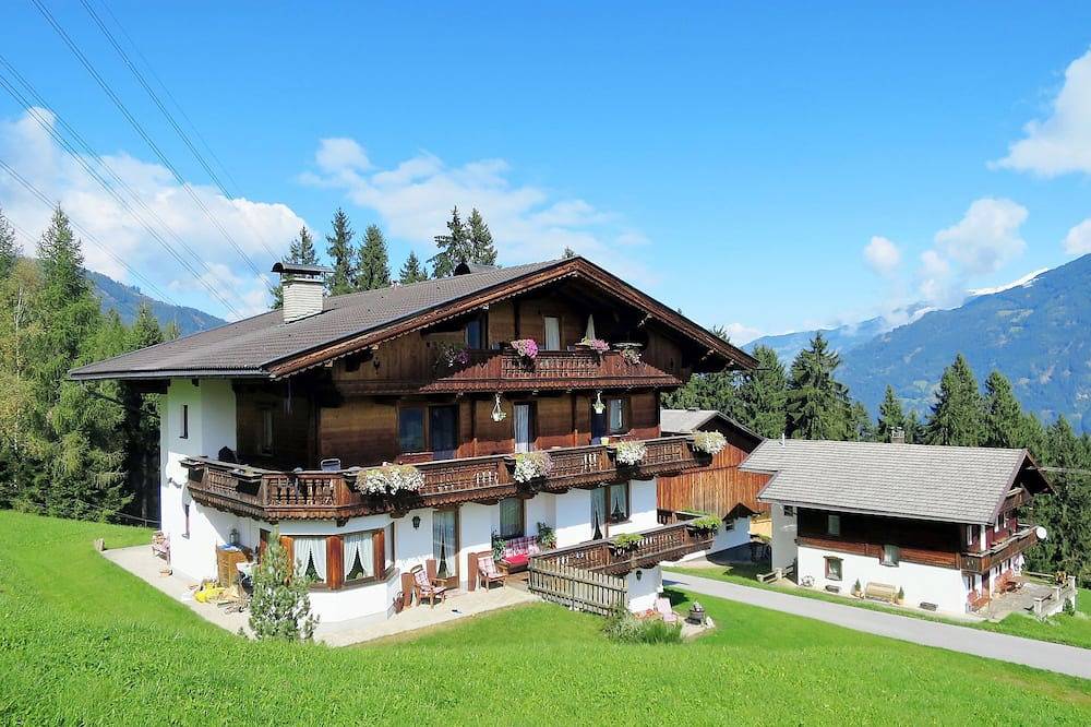 Ganze Wohnung, Ferienwohnung Luxner in Tuxer Alpen, Kaltenbach