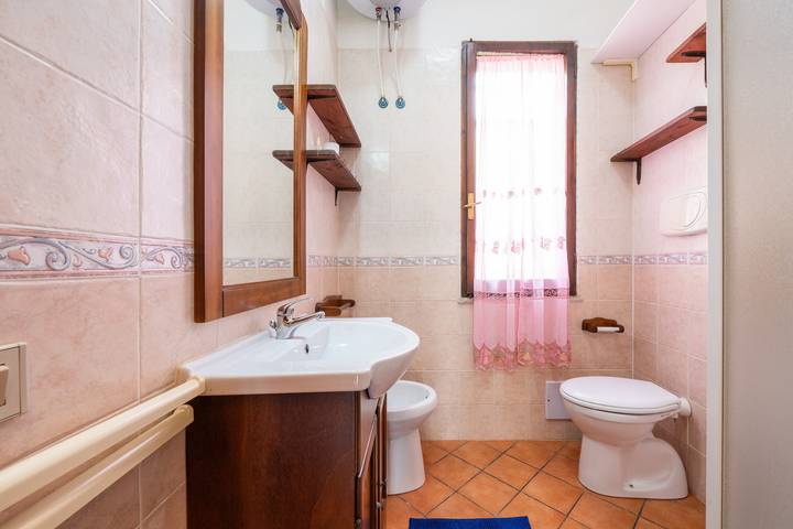 Ganze Wohnung, Ferienwohnung 'Appartamento Pinus' mit privater Terrasse und Klimaanlage in Santa Margherita di Pula, Pula und Umgebung