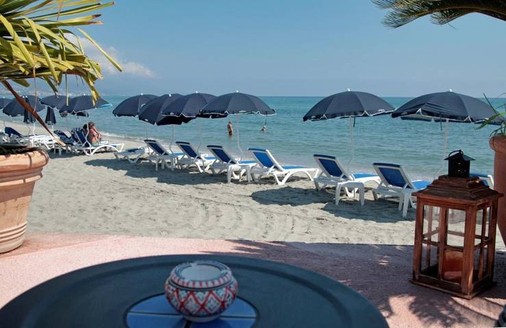 Hôtel pour 2 personnes, avec jardin ainsi que jacuzzi et piscine dans Plage de la Marana - 3