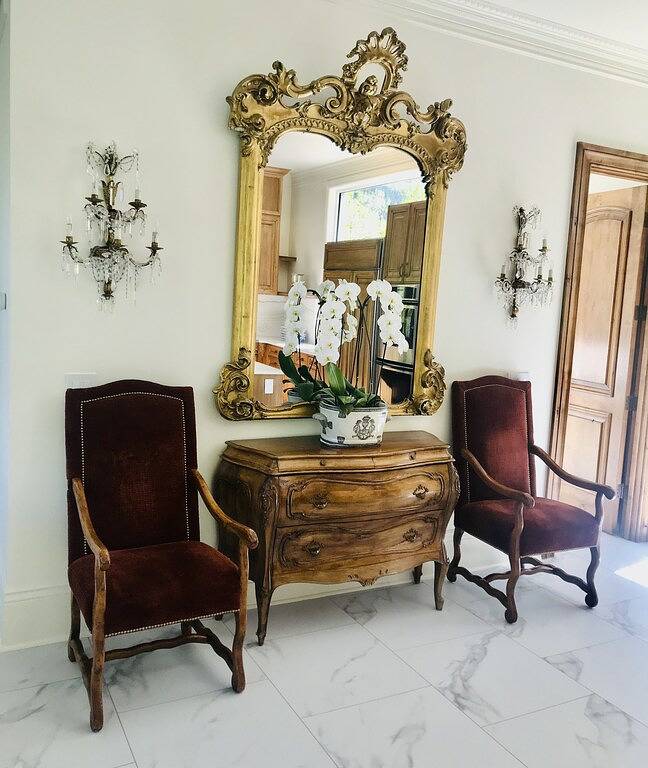 Exquisite pet friendly home, 5 blks from Gondola with stunning views!! in Aspen, Aspen Snowmass