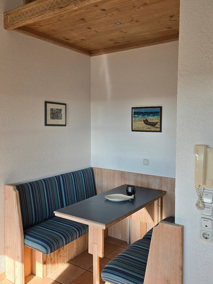 Ferienwohnung für 2 Personen, mit Balkon und Seeblick in Groß Zicker - 4