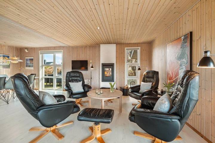 Ferienhaus für 8 Personen, mit Balkon/Terrasse und Whirlpool sowie Terrasse und Sauna in Filsø See - 2