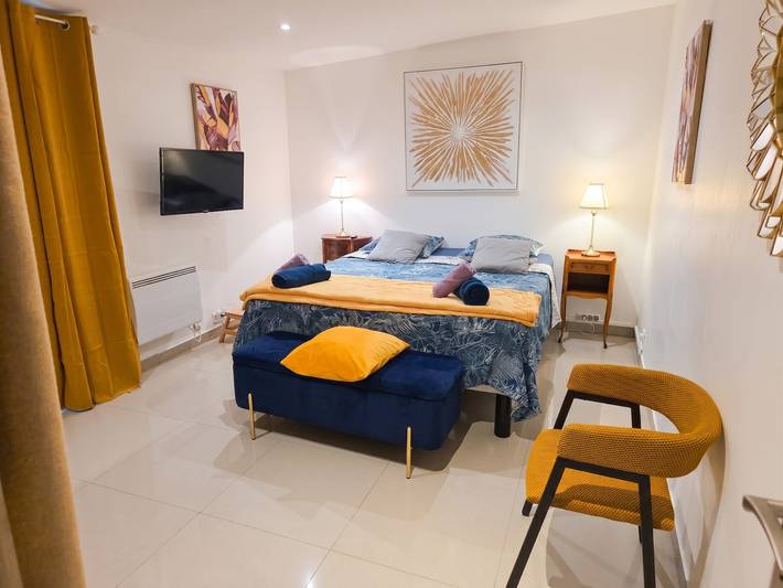 Appartement entier, Appartement moderne à Paray-Vieille-Poste, 50m², avec terrasse in Paray-Vieille-Poste, Essonne