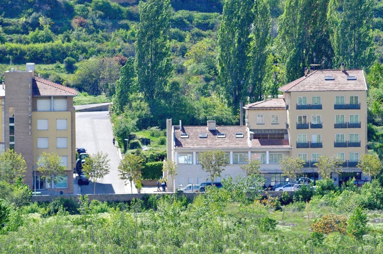 Aparthotel Solé in Puebla de Segur, Pirineo Catalan