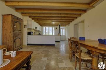 Gîte pour 6 personnes, avec jardin et terrasse dans Varambon