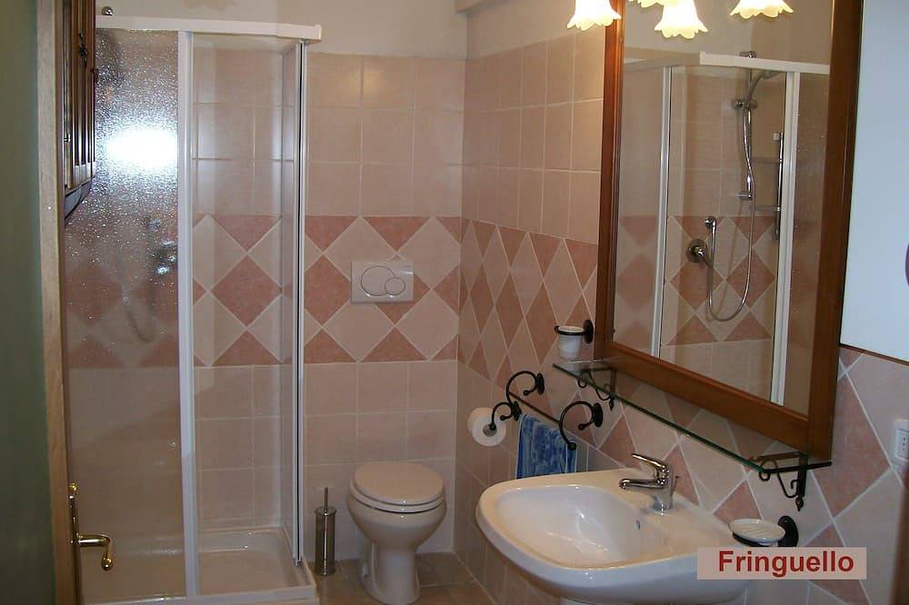 Horizonte auf dem herrlichen Panorama des Val di Cornia und komfortable Zweizimmerwohnungen in Monteverdi Marittimo, Etruskische Küste