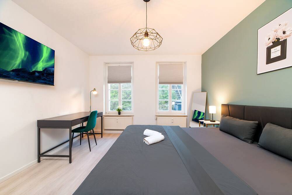 Ganze Wohnung, ☆Smart Home - Wuppertal - Perfect for 6-8 Guests! Central - Parking - Netflix in Wuppertal, Bergisches Land