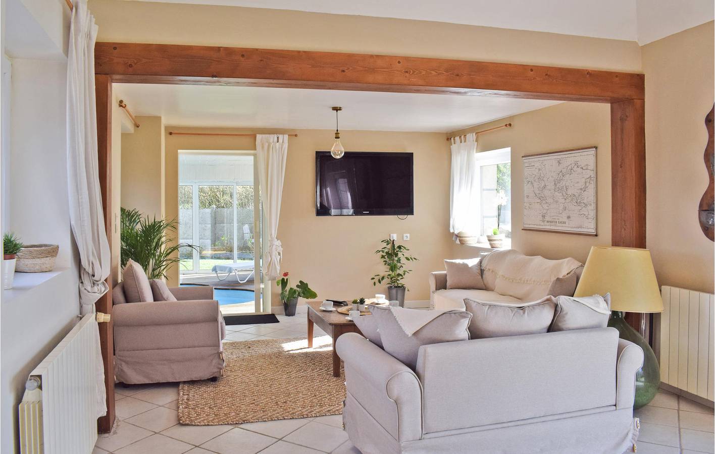 Apt de 180m2 avec piscine, jardin et parking - 1km de Pléhédel in Pléhédel, Côte de Goëlo