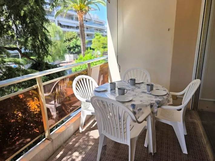 Gîte pour 2 personnes, avec terrasse dans Jardins des Hespérides - 2