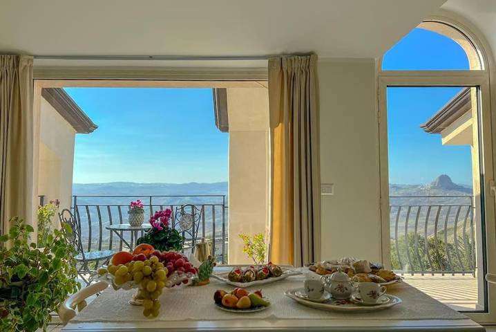 Gîte pour 4 personnes, avec vue et balcon à Mussomeli - 3