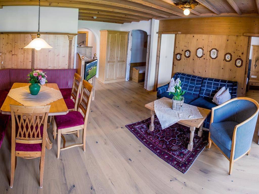 Ganze Ferienwohnung, Ap"16"/2 Schlafräume/Du/Wc,Tv,Tel,Blk,Spülmasch. in Kössen, Kaiserwinkl