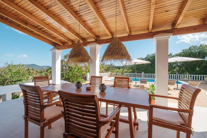 Hermosa Villa Can Joan Durban con piscina, aire acondicionado in San Juan Bautista, Ibiza Norte