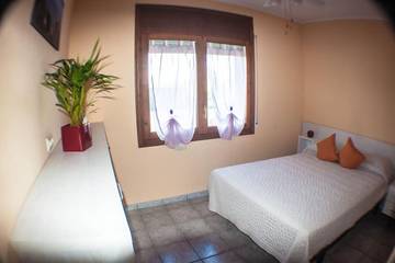 Chalet pour 6 Personnes dans Les Tres Cales, L'Ametlla de Mar, Photo 3