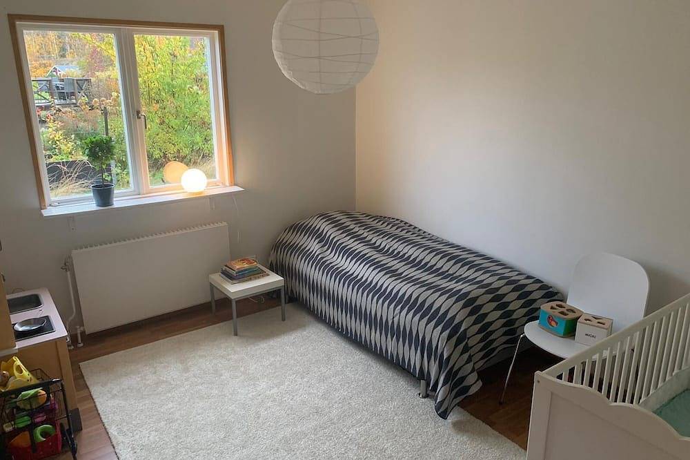 Marvelous 4-bedroom house in Bengtsfors for a relaxing stay in Bengtsfors, Dalsland