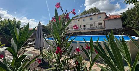 Hôtel pour 2 personnes, avec piscine et terrasse à Lamagistère