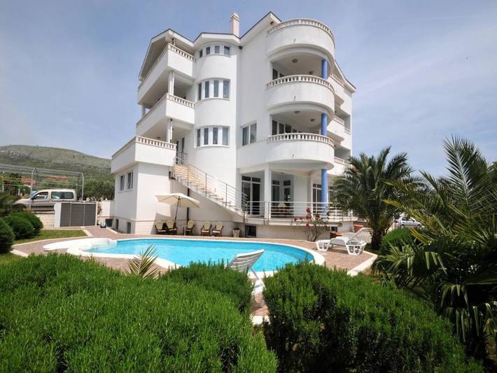 Maison d’hôte pour 2 personnes, avec vue ainsi que piscine et jardin à Trogir - 2