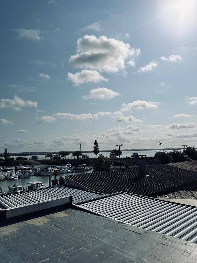 Appartement entier, One-Bedroom Apartment in Meschers-sur-Gironde, Région de Rochefort