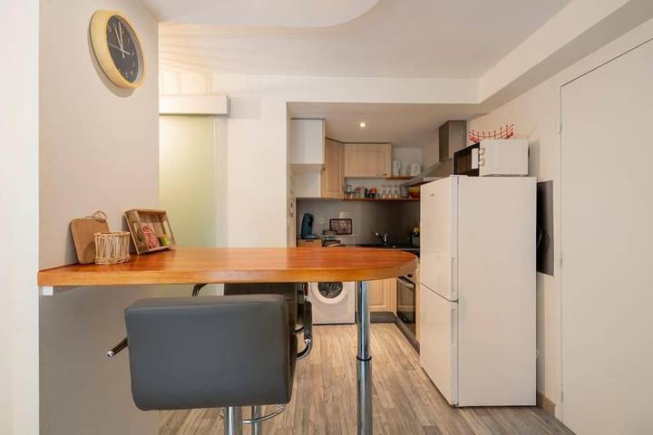 Gîte pour 3 personnes, avec terrasse dans Valserhône - 2