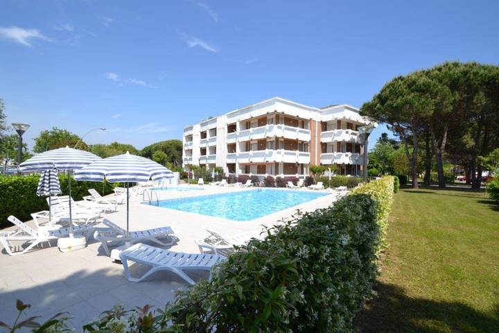 Ferienwohnung für 7 Personen, mit Balkon/Terrasse und Ausblick in Bibione Pineda