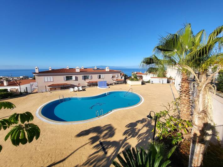 Location de vacances pour 2 personnes, avec terrasse et piscine dans Los Gigantes