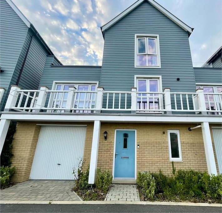 Vacation rental for 10 people, with Balcony and Terrace as well as Yard and View in Springfield (Chelmsford)