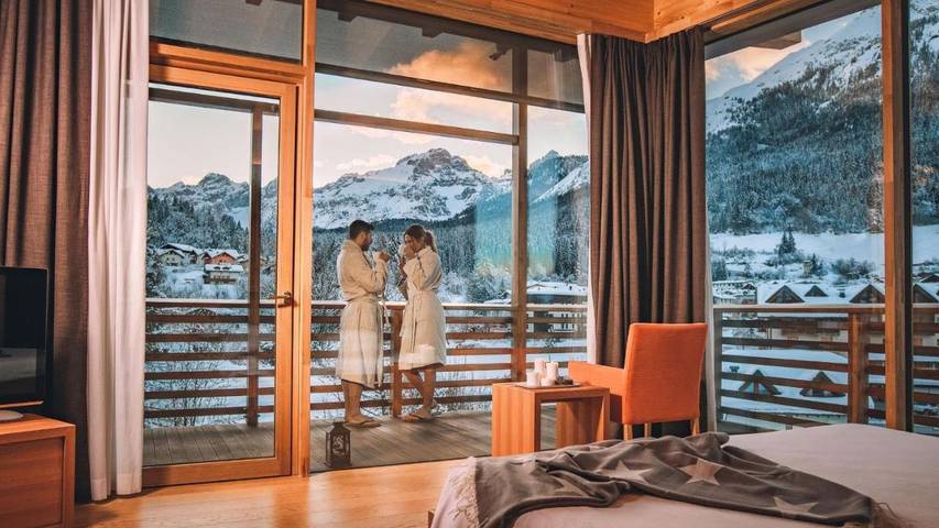 Hotel para 2 personas, con jardín además de piscina y sauna - 1