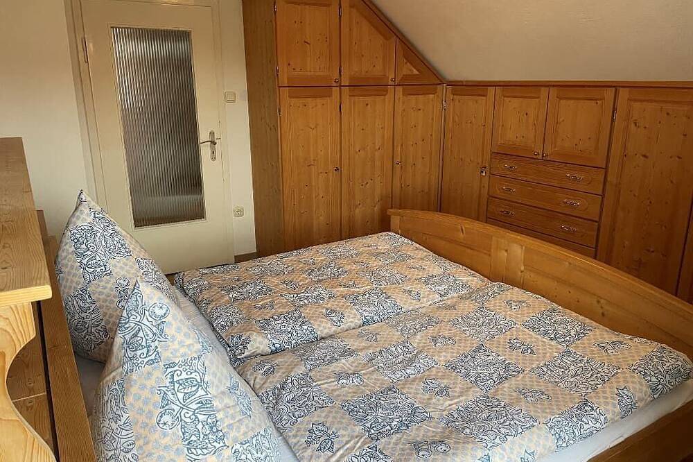 Ganze Wohnung, Ferienwohnung (95qm) mit Terrasse in Fürstenstein, Ostbayern