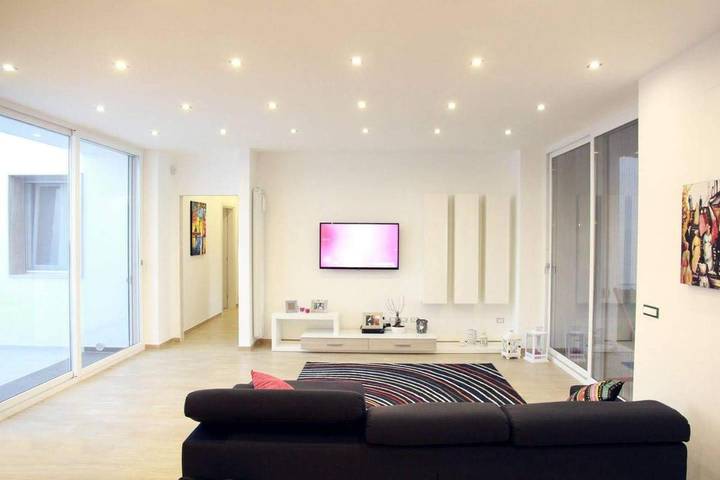 Casa vacanza per 6 persone, con giardino a Surbo