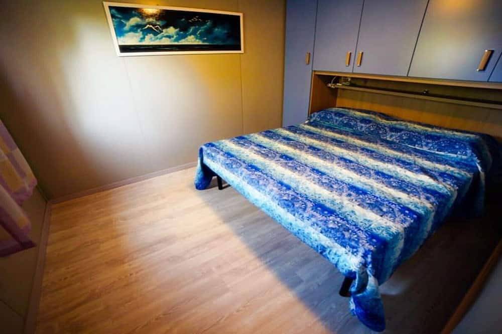 Podere Campi Al Mare. Casa Gelsomino- Pool - Private garden - jacuzzi - wifi in Castagneto Carducci, Etruscan Coast