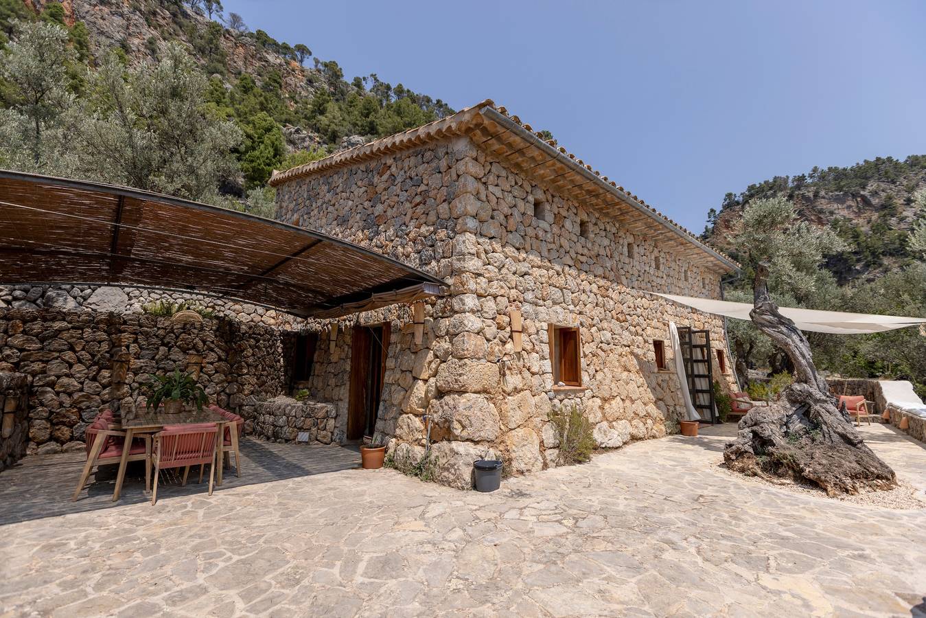 Finca mallorquina en plena naturaleza con piscina in Fornalutx, Mallorca Oeste