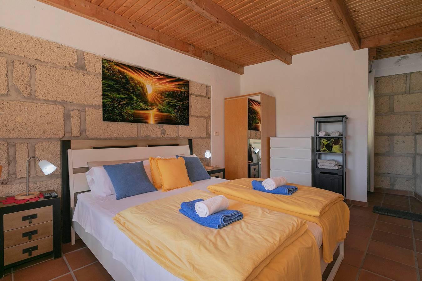 Apartamento inteiro, Apartamento de férias "Casa Killa" com vista para o mar, terraço e jardim partilhado in Granadilla de Abona, Tenerife (Sul)