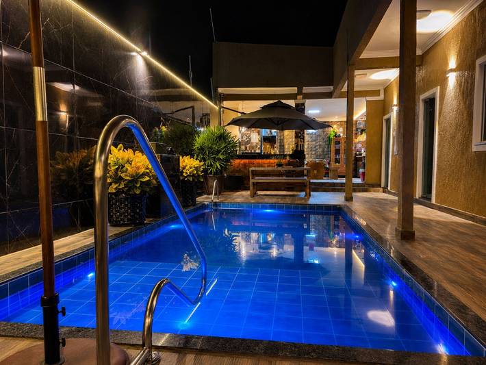 Casa de vacaciones para 15 personas, con balcón además de piscina y jardín, Se admiten mascotas - 1