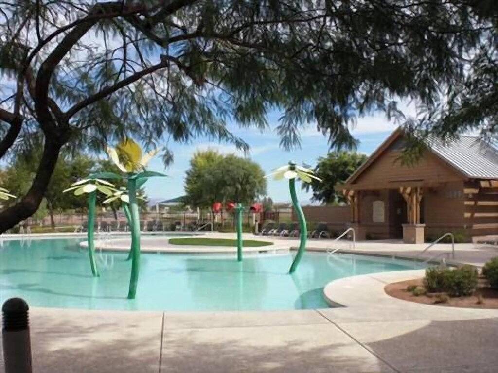 Ihre Hinterhof-Oase erwartet ..., ein schönes Zuhause in einer preisgekrönten Community in Gilbert, Maricopa County