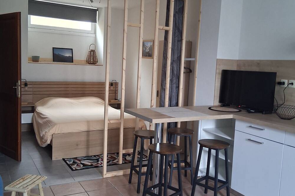 Entire apartment, Bellflower apartment in Argelès-Gazost, French Pyrenees