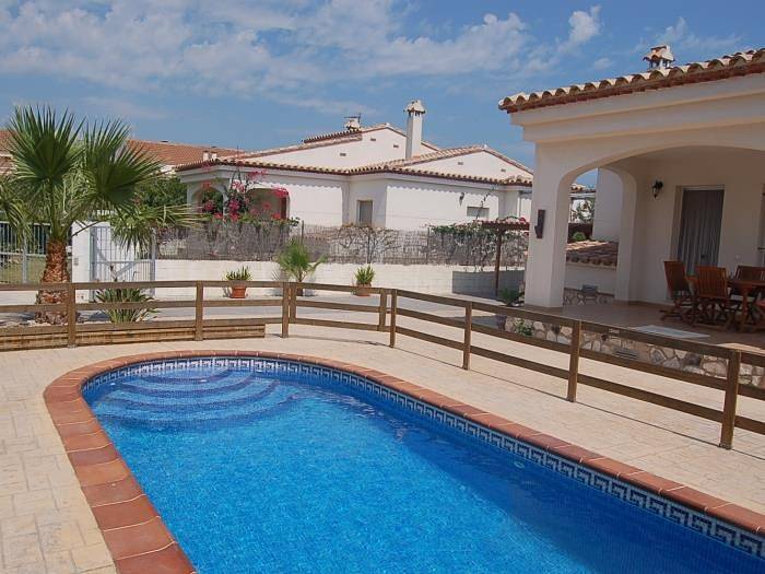 Casa Lorena avec la piscine privée in Riumar, Delta de l'Ebre