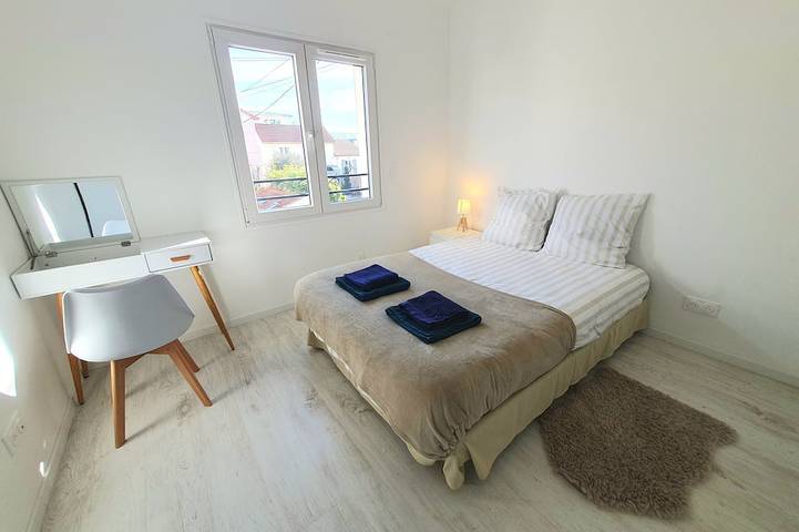 Location de vacances pour 8 personnes, animaux acceptés à Colombes - 3