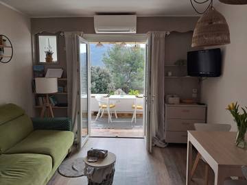 Gîte pour 3 personnes, avec balcon et piscine à Mollans-sur-Ouvèze
