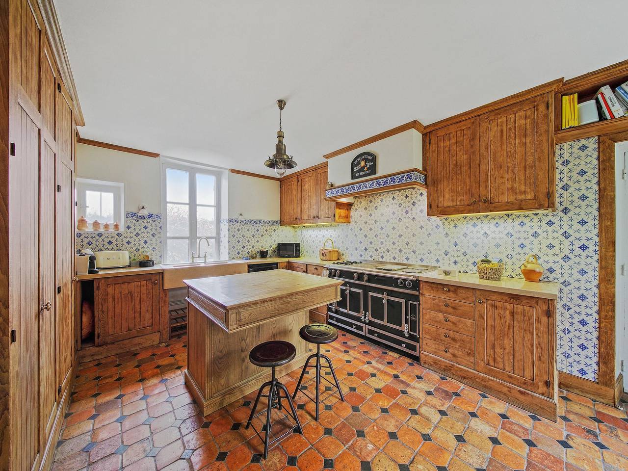 Hermosa mansión con piscina. in Villecerf, Sena y Marne