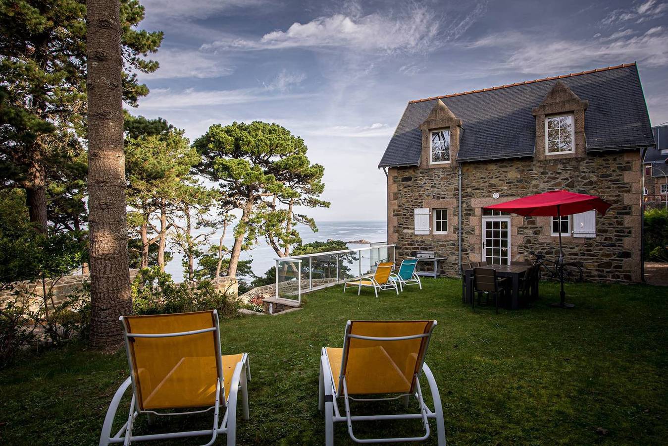 La loge · location vue mer à Perros Guirec in Perros-Guirec, Côte de Granit Rose