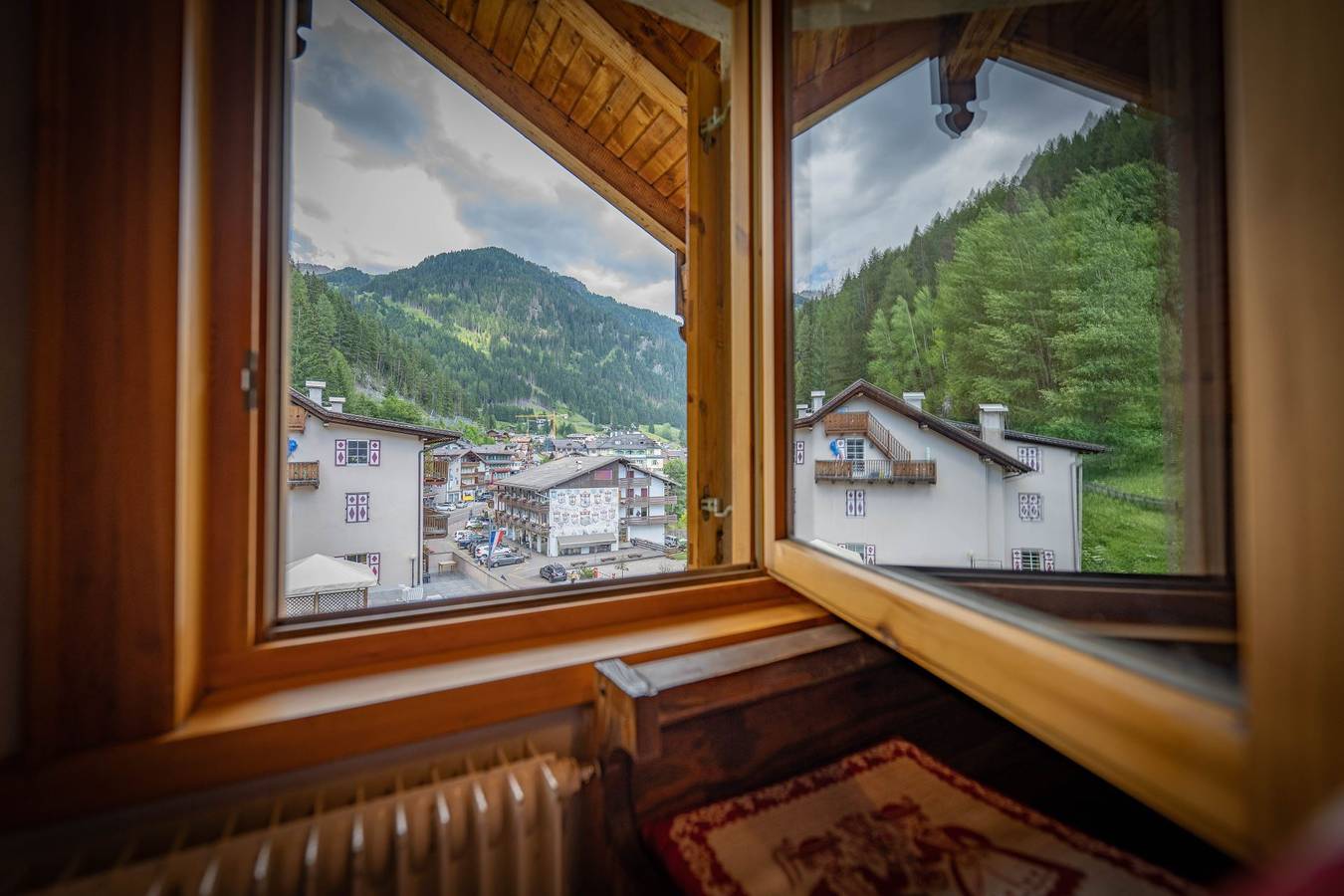 Entire holiday apartment, Cesa Monti pallidi 1 - Cesa Monti pallidi in Canazei, Dolomiti Superski