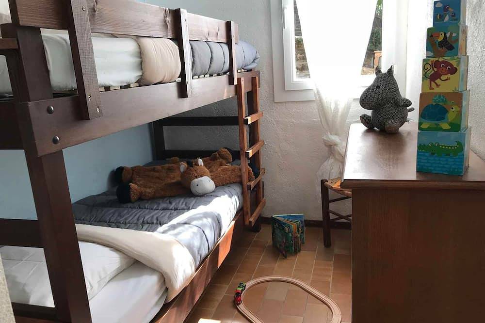 Lodges 2 bedrooms renovated with air conditioned in Saint-Jean-du-Gard, Cévennes