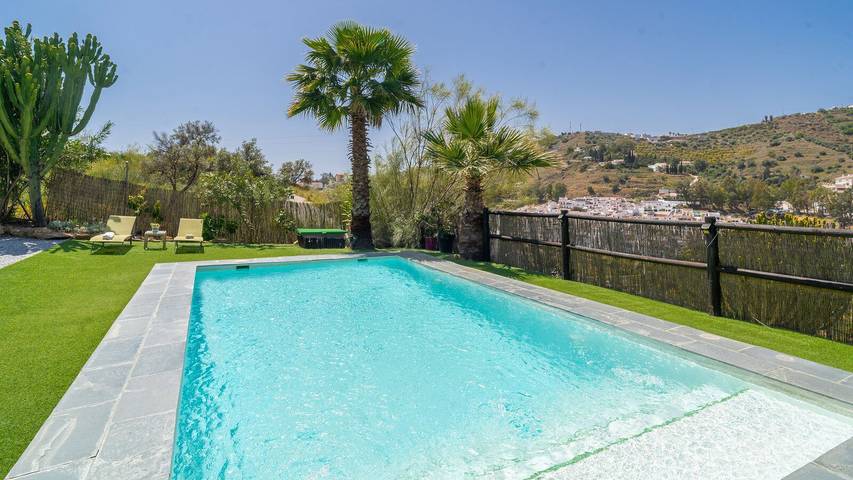 Location de vacances pour 6 personnes, avec piscine et balcon/terrasse à Torrox - 2